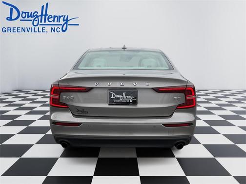 2019 Volvo S60 T5 Momentum