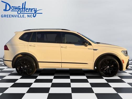 2021 Volkswagen Tiguan 2.0T SE R-Line Black