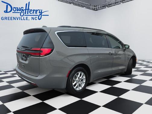 Ceramic Gray Clearcoat 2022 Chrysler Pacifica Touring-L