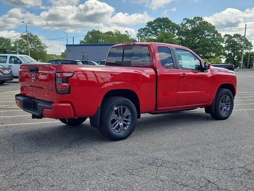 2025 Nissan Frontier SV