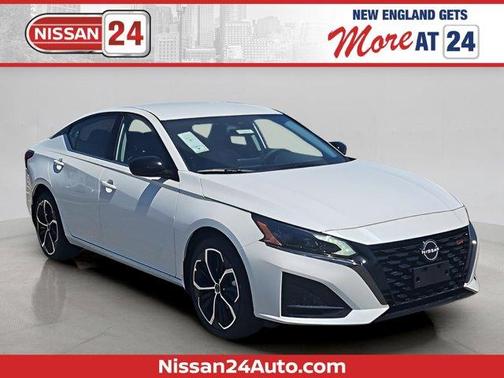 2025 Nissan Altima SR