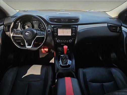 2020 Nissan Rogue Sport SL