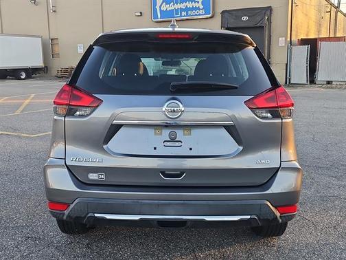 2018 Nissan Rogue S