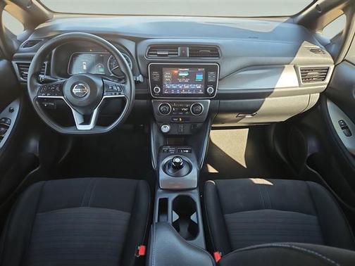2022 Nissan Leaf S