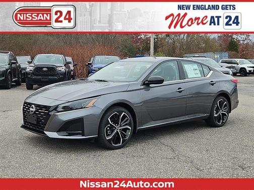 2025 Nissan Altima SR