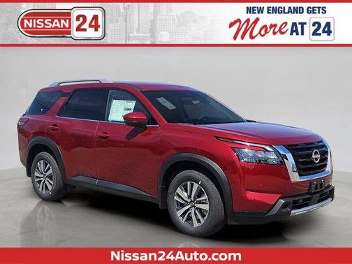 2025 Nissan Pathfinder SL