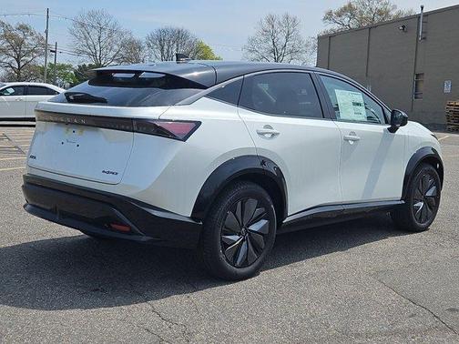 2025 Nissan ARIYA ENGAGE