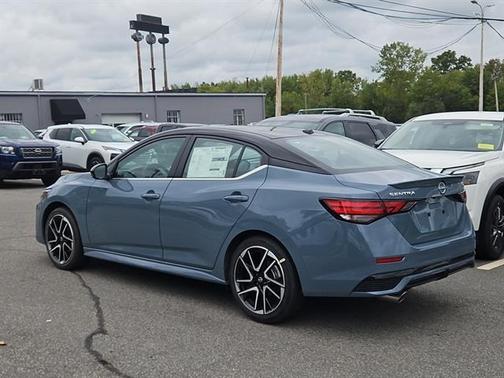 2025 Nissan Sentra SR