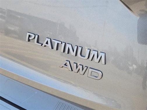 2025 Nissan Rogue Platinum