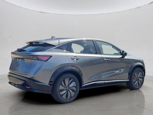 2025 Nissan ARIYA EVOLVE+