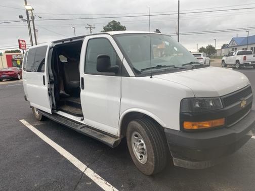 2022 Chevrolet Express 3500 LS