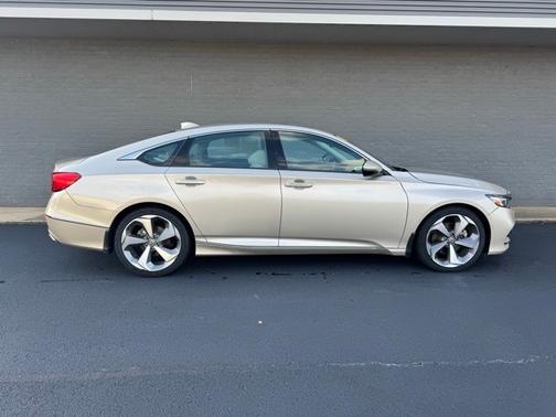2020 Honda Accord TOURING 2.0T