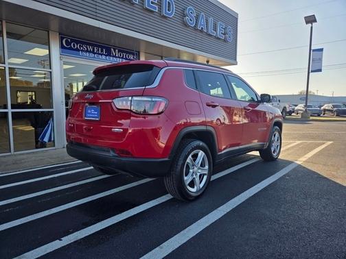 2024 Jeep Compass LATITUDE