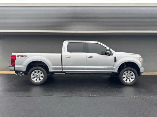2022 Ford F-350 PLATINUM