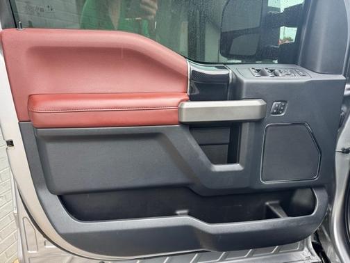 2022 Ford F-350 PLATINUM