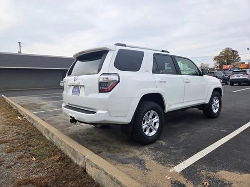 2024 Toyota 4Runner SR5