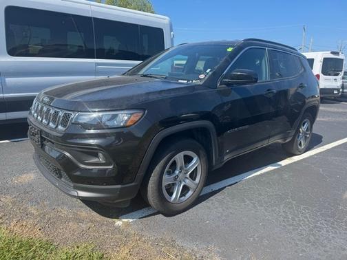 2024 Jeep Compass LATITUDE