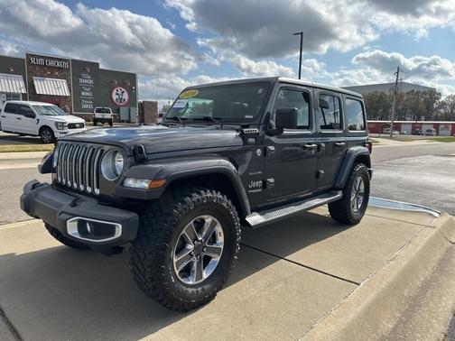 2020 Jeep Wrangler Unlimited SAHARA