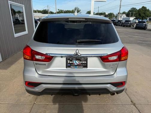 2019 Mitsubishi Outlander Sport SE