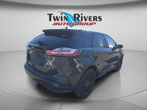 2022 Ford Edge ST Line