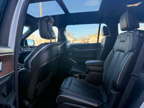 2025 Jeep Grand Cherokee L Summit