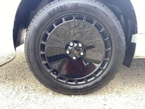 2025 Ford Maverick Lobo Standard