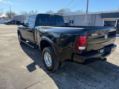 2018 RAM 3500 Laramie Crew Cab 4x4 8' Box