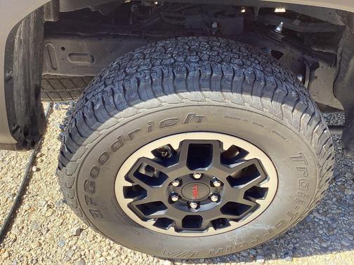 2025 Toyota Tacoma TRD Off-Road