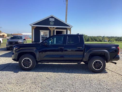 2025 Toyota Tacoma TRD Off-Road