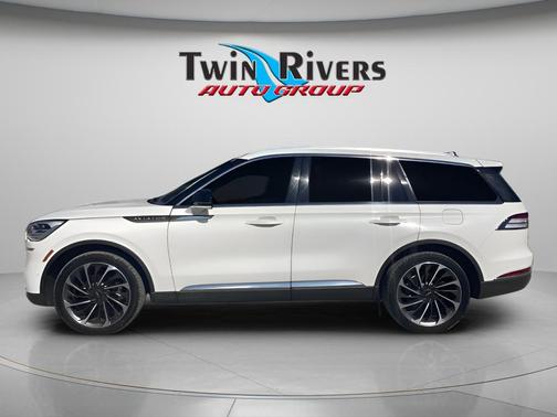 Pristine White Metallic Tri-Coat 2020 Lincoln Aviator Reserve AWD