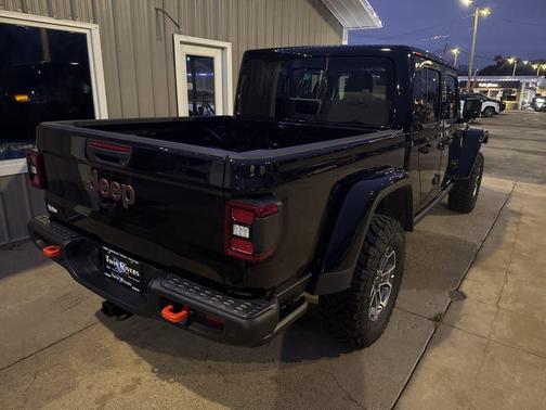 2026 Jeep Gladiator Mojave X 4x4