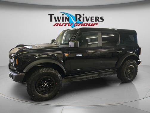 Shadow Black 2026 Ford Bronco Badlands