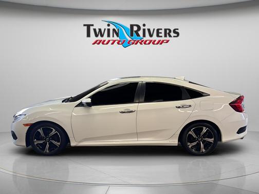 White 2017 Honda Civic Touring