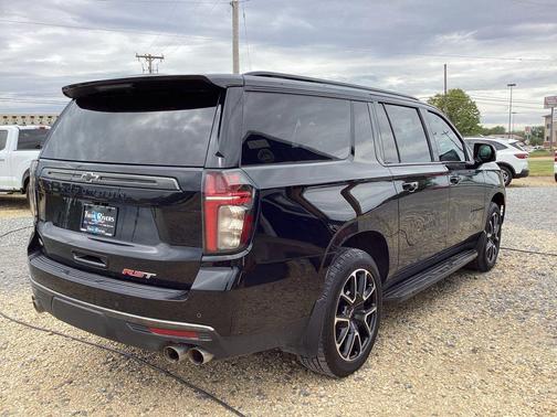 2022 Chevrolet Suburban RST