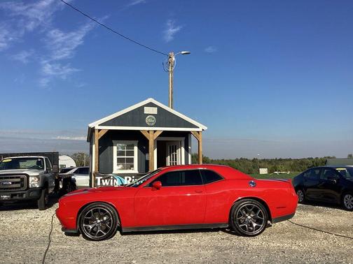 2015 Dodge Challenger SXT
