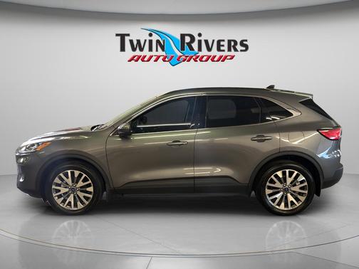 Carbonized Gray Metallic 2022 Ford Escape Titanium