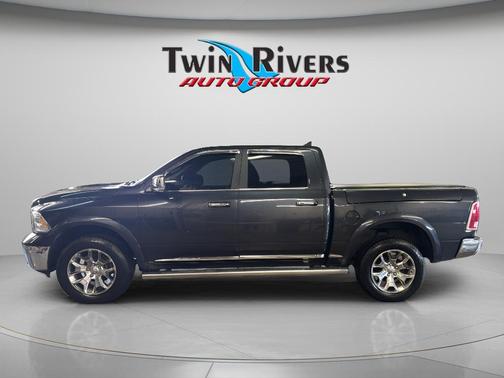 2017 RAM 1500 Limited Crew Cab 4x4 5'7' Box