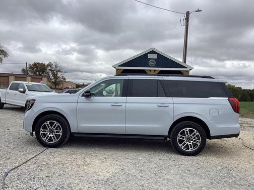 2025 Ford Expedition Max Active 4x4