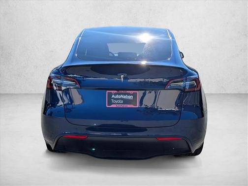 2024 Tesla Model Y Long Range Dual Motor All-Wheel Drive