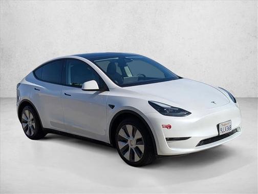 2024 Tesla Model Y Long Range Dual Motor All-Wheel Drive