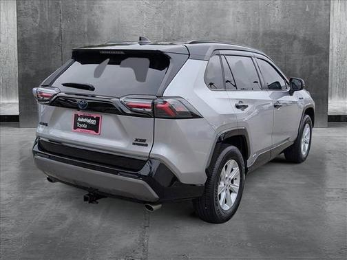 2021 Toyota RAV4 Hybrid SE