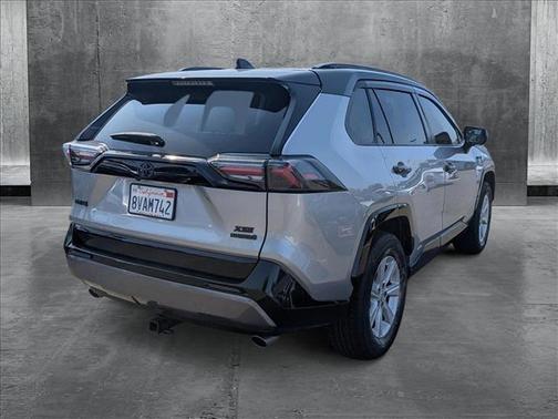 2021 Toyota RAV4 Hybrid SE