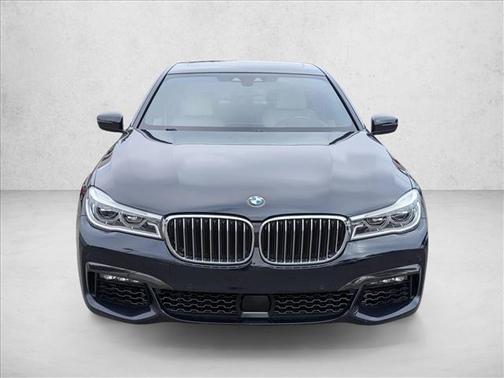 Carbon Black Metallic 2019 BMW 750 I