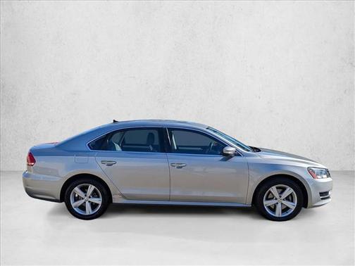 2013 Volkswagen Passat 2.5 SE