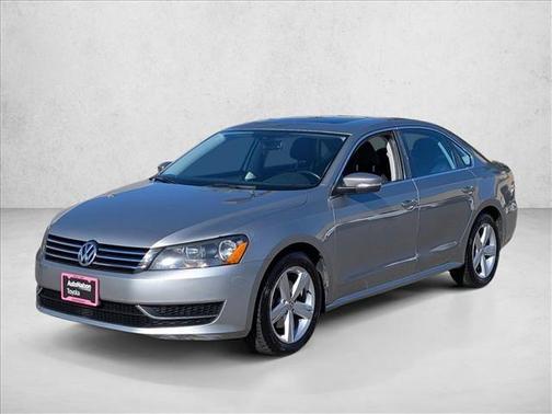 2013 Volkswagen Passat 2.5 SE