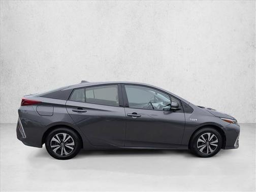 Magnetic Gray Metallic 2017 Toyota Prius Prime Advanced