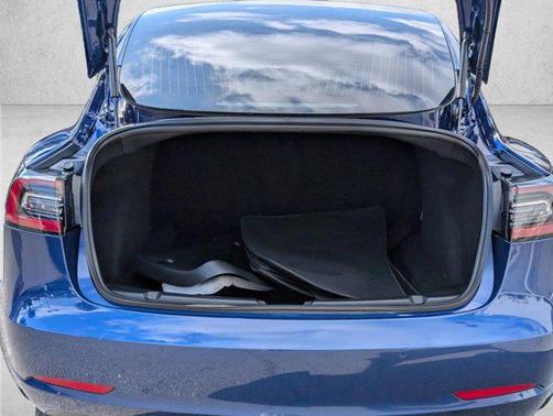 Deep Blue Metallic 2018 Tesla Model 3 Long Range