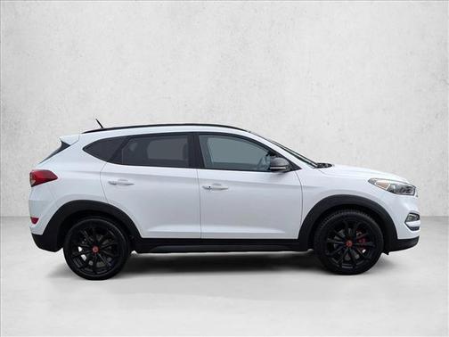 2017 Hyundai TUCSON Night