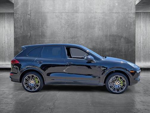 2018 Porsche Cayenne E-Hybrid S