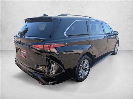 Midnight Black Metallic 2021 Toyota Sienna XSE 7 Passenger